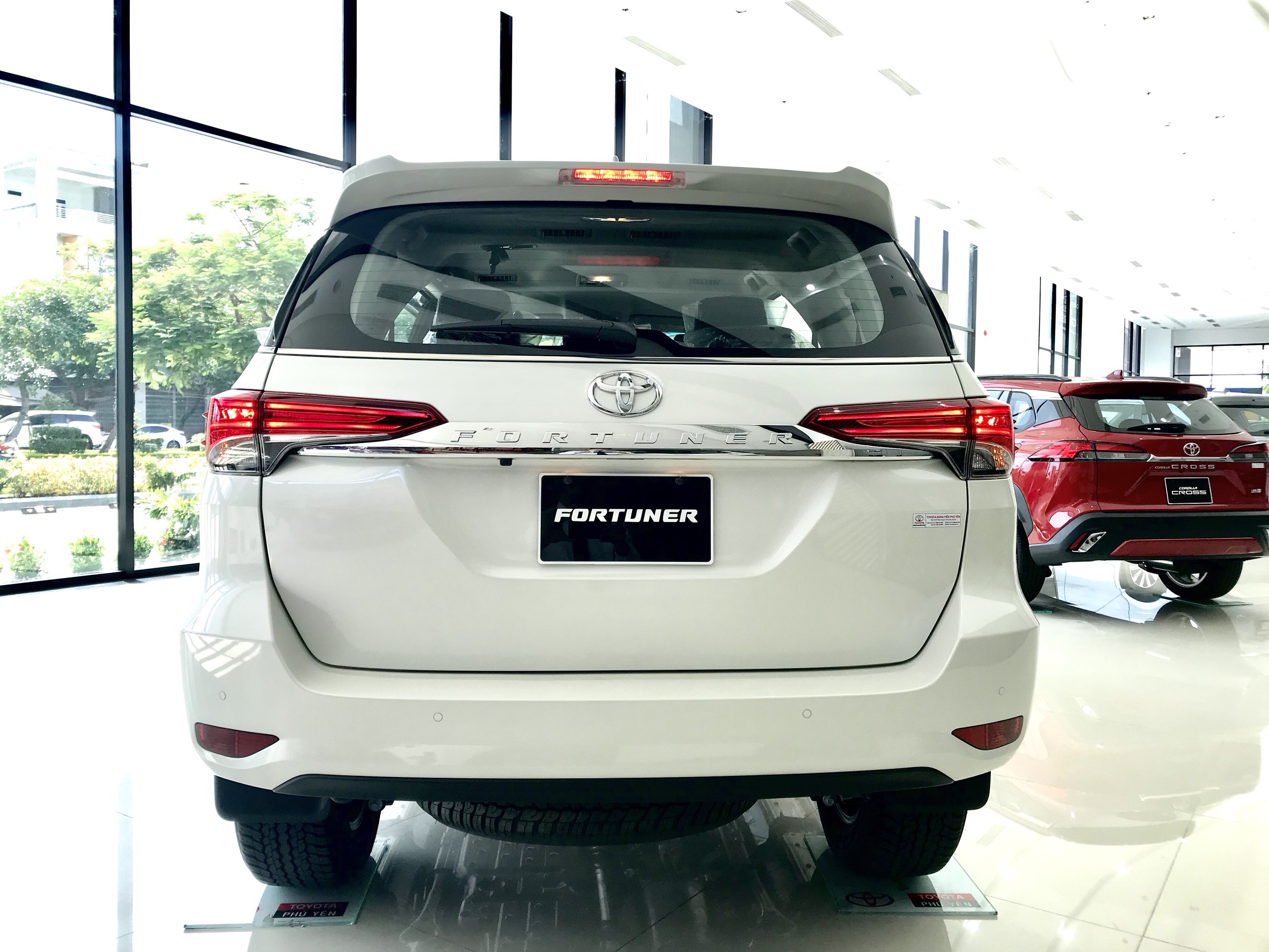 Fortuner 2.7AT 4x2