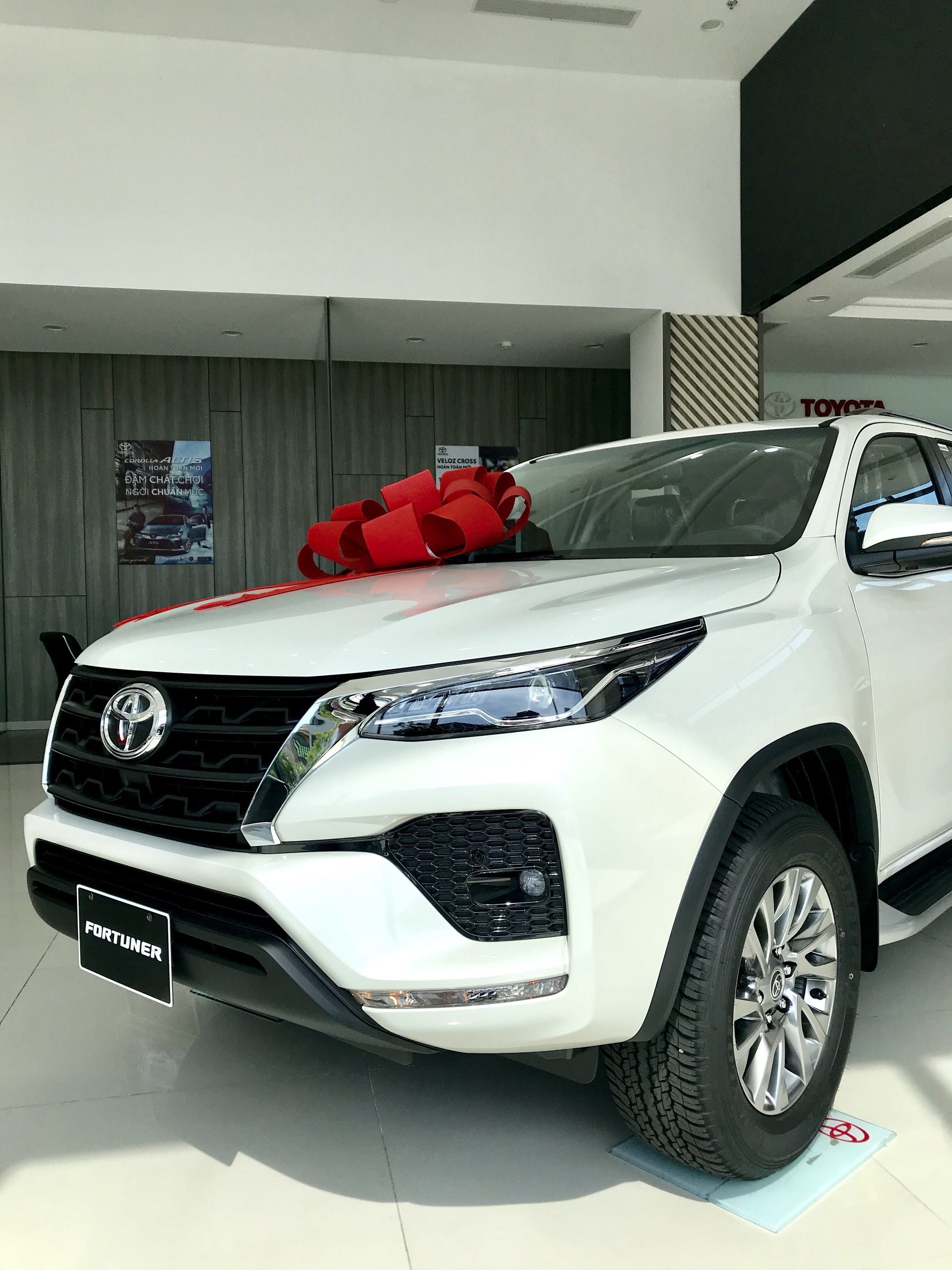 Fortuner 2.7AT 4x2