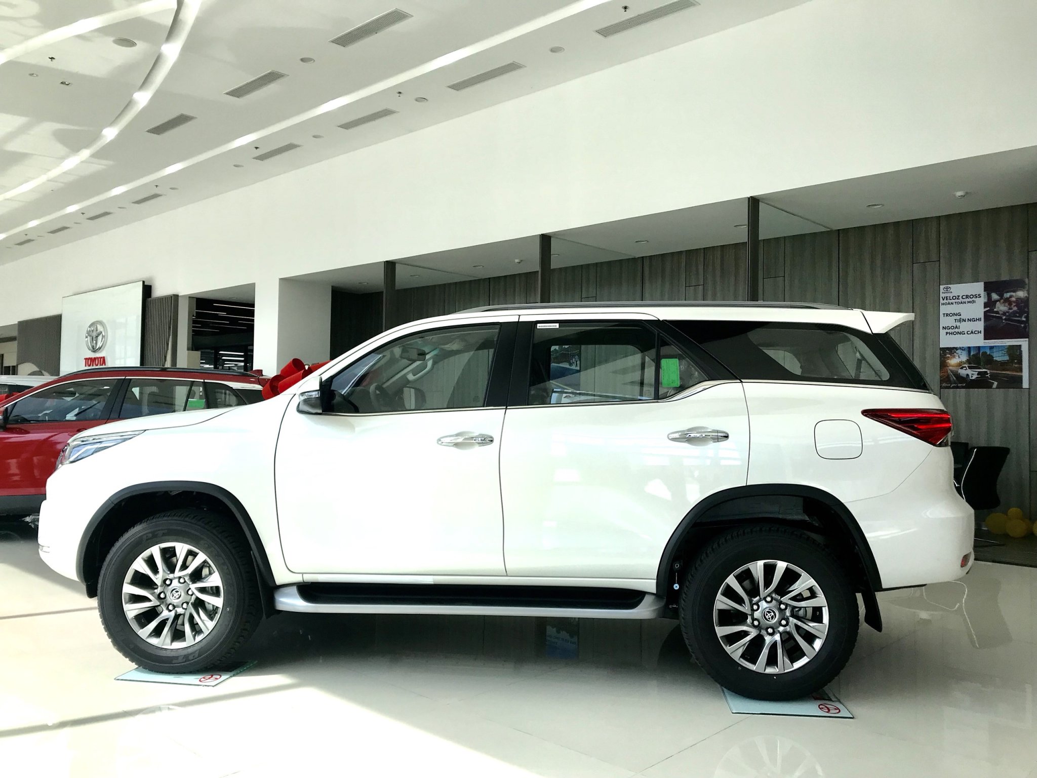 Fortuner 2.7AT 4x2